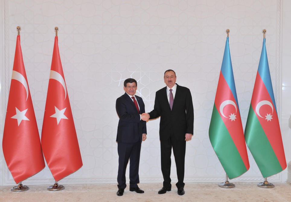 Official welcoming ceremony for Turkish PM held in Baku (PHOTO)
