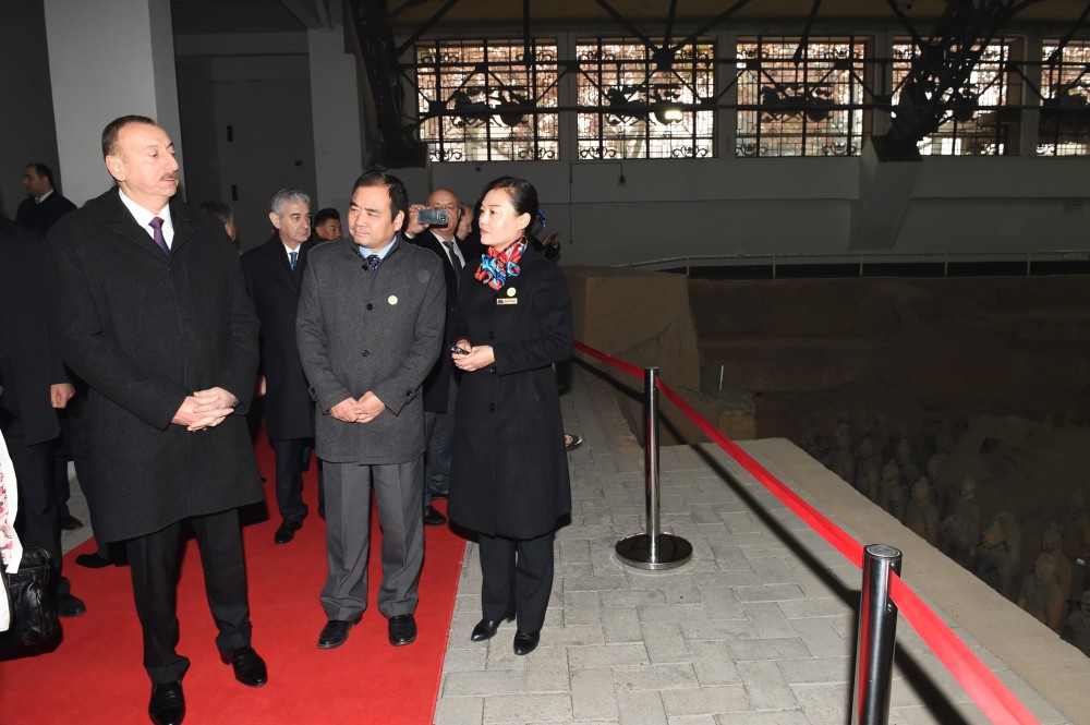 President Ilham Aliyev views Terracotta Army Museum in China