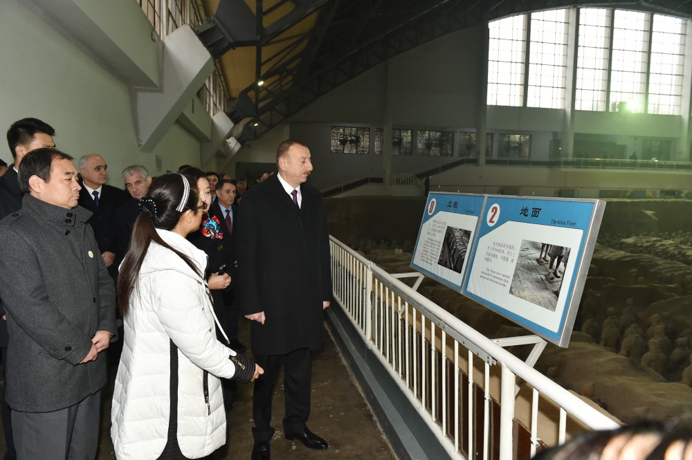President Ilham Aliyev views Terracotta Army Museum in China
