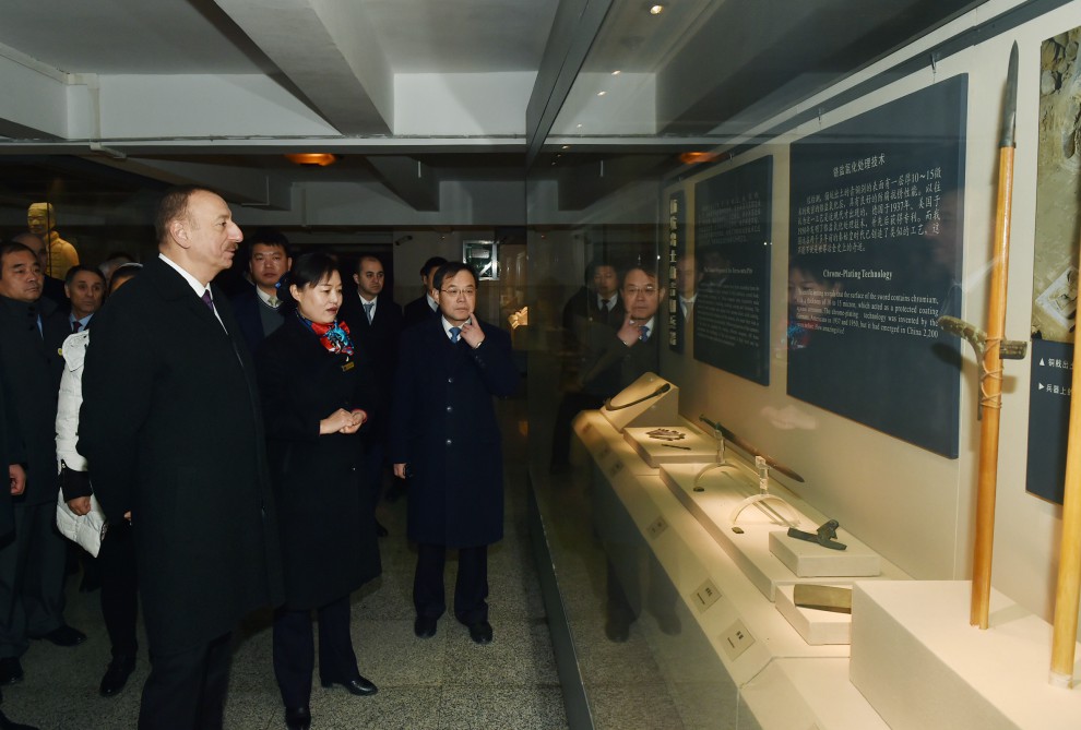 President Ilham Aliyev views Terracotta Army Museum in China