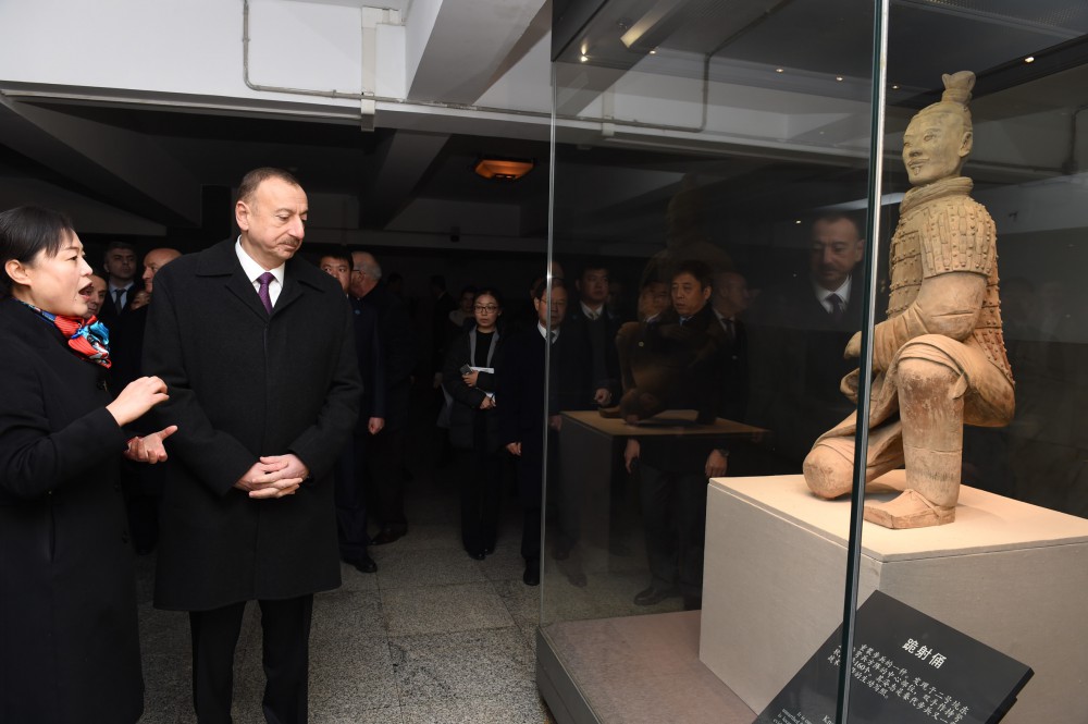 President Ilham Aliyev views Terracotta Army Museum in China