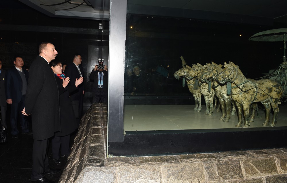 President Ilham Aliyev views Terracotta Army Museum in China