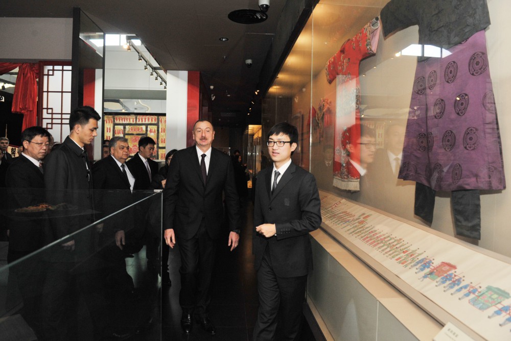 President Aliyev views Capital Museum in Beijing