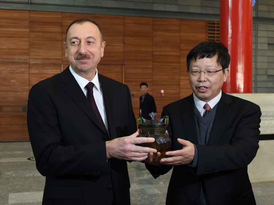 President Aliyev views Capital Museum in Beijing