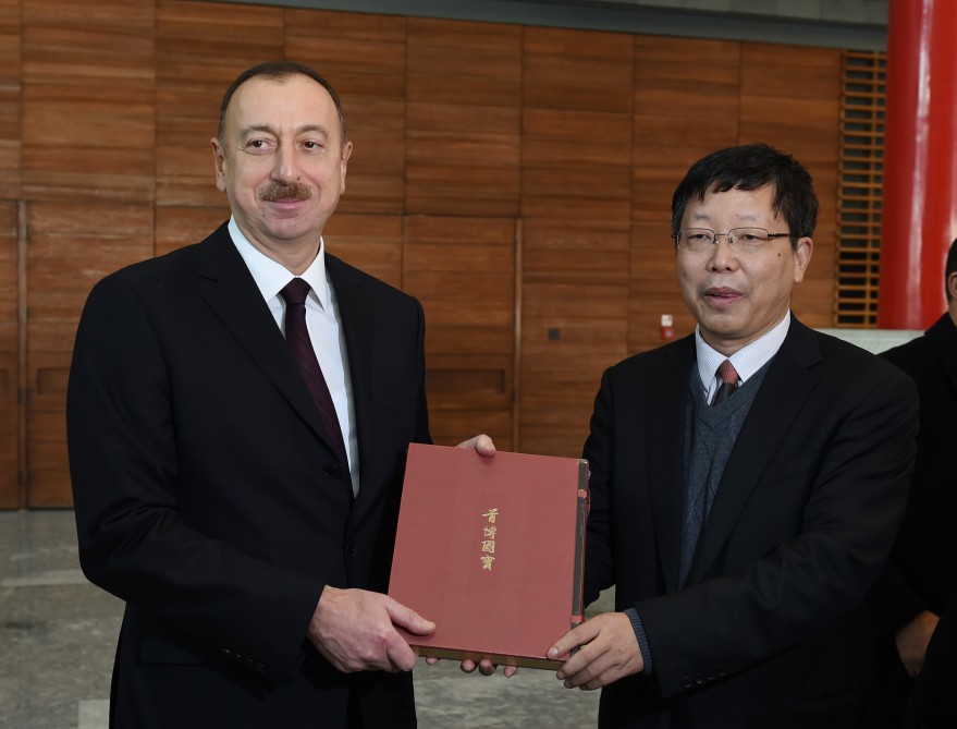 President Aliyev views Capital Museum in Beijing