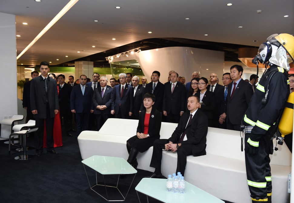 President Aliyev visits exhibition centre of Huawei in Beijing