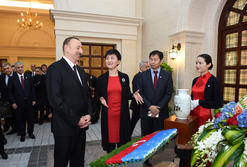 President Aliyev visits exhibition centre of Huawei in Beijing
