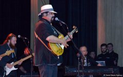 Stunning show by Steven Seagal in Baku (PHOTO)