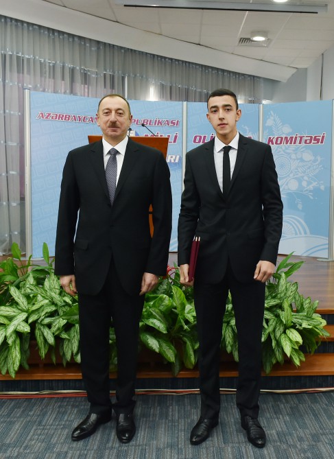President Aliyev, his spouse attend ceremony dedicated to 2015 sport results