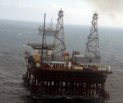 Firefighting underway at faulty platform in Caspian (PHOTO)