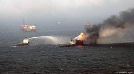 Firefighting underway at faulty platform in Caspian (PHOTO)