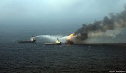 Firefighting underway at faulty platform in Caspian (PHOTO)