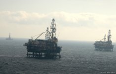 Firefighting underway at faulty platform in Caspian (PHOTO)