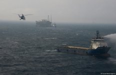 Firefighting underway at faulty platform in Caspian (PHOTO)