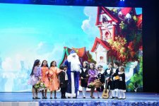 Heydar Aliyev Foundation arranges New Year party for children