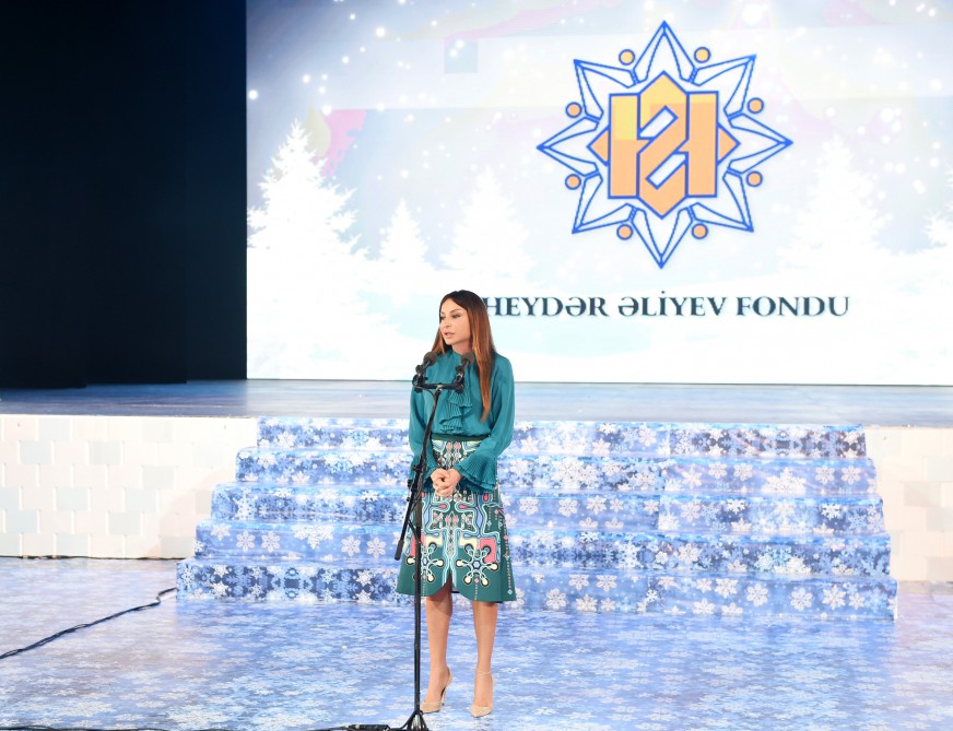 Heydar Aliyev Foundation arranges New Year party for children