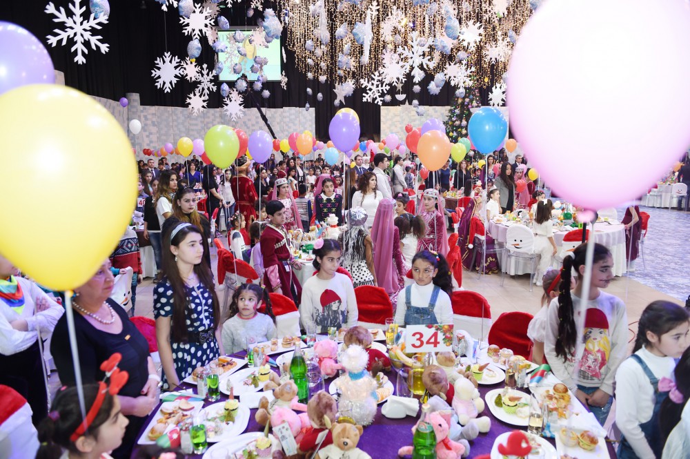 Heydar Aliyev Foundation arranges New Year party for children