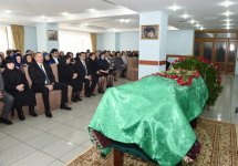 Ilham Aliyev attends farewell ceremony for People's Poet Zalimkhan Yagub