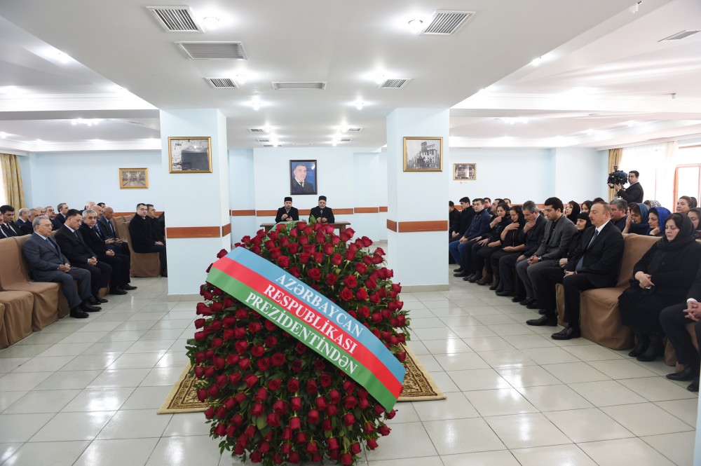 Ilham Aliyev attends farewell ceremony for People's Poet Zalimkhan Yagub