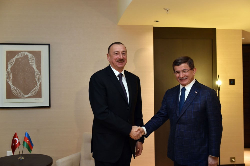 President Aliyev met with Turkish PM Davutoglu