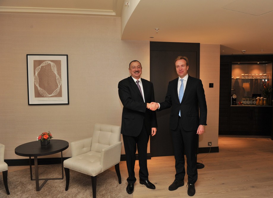 Azerbaijani president meets Norwegian FM (PHOTO)