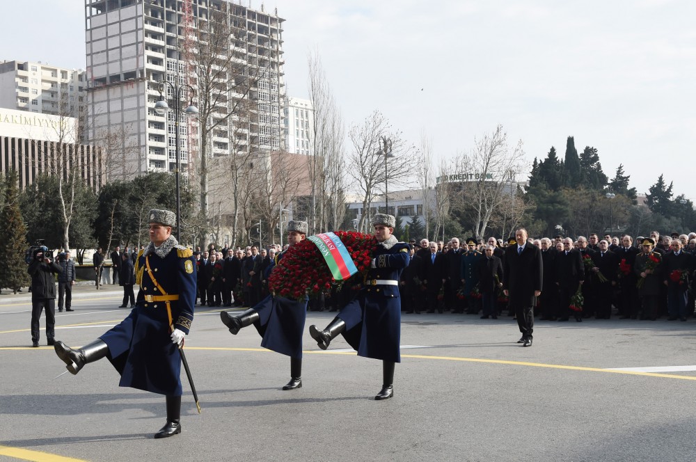 President Aliyev with spouse attend ceremony to commemorate Khojaly tragedy victims (PHOTO)