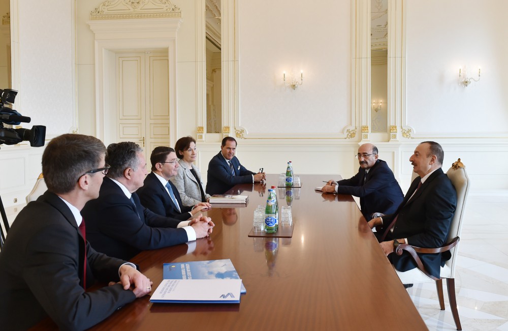 Azerbaijani president receives delegation led by UNWTO secretary-general (PHOTO)