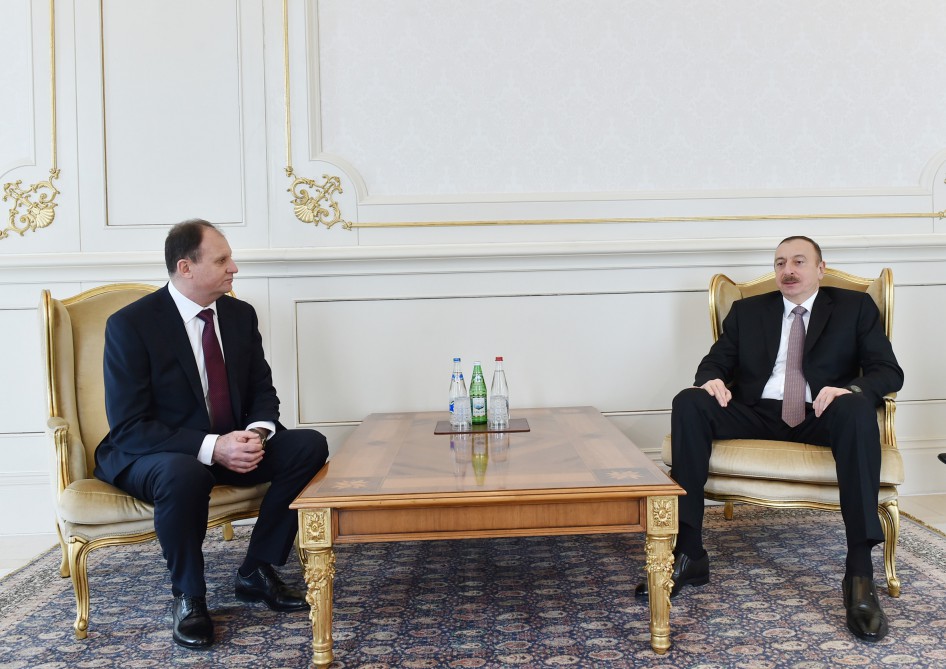 President Aliyev receives credentials of incoming Moldovan ambassador