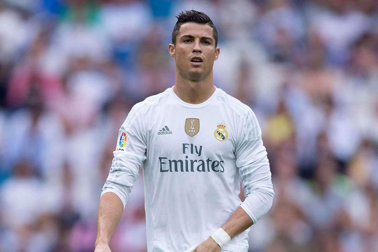Cristiano Ronaldo offered new contract by Real Madrid