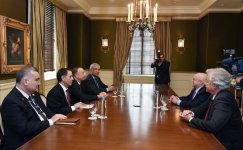 President Ilham Aliyev meets with US public figures