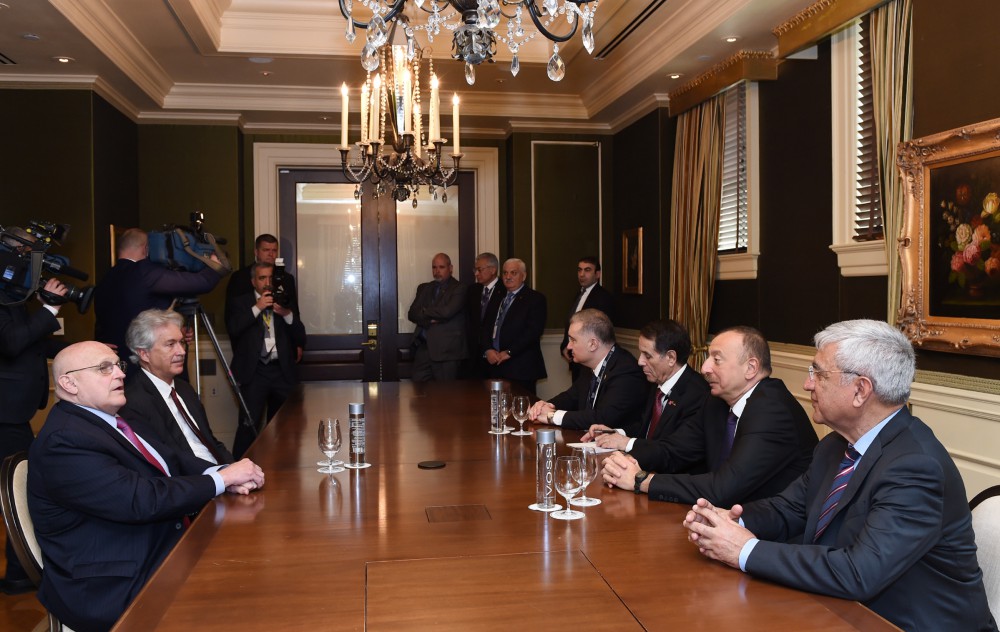 President Ilham Aliyev meets with US public figures