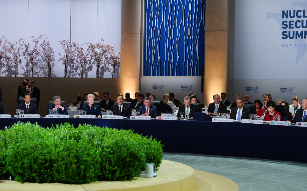 Azerbaijani president participates in 4th Nuclear Security Summit Opening Plenary (PHOTO)