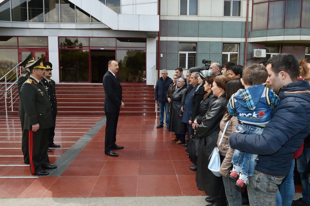 Azerbaijan’s president visits injured servicemen at Defense Ministry’s Central Clinical Hospital