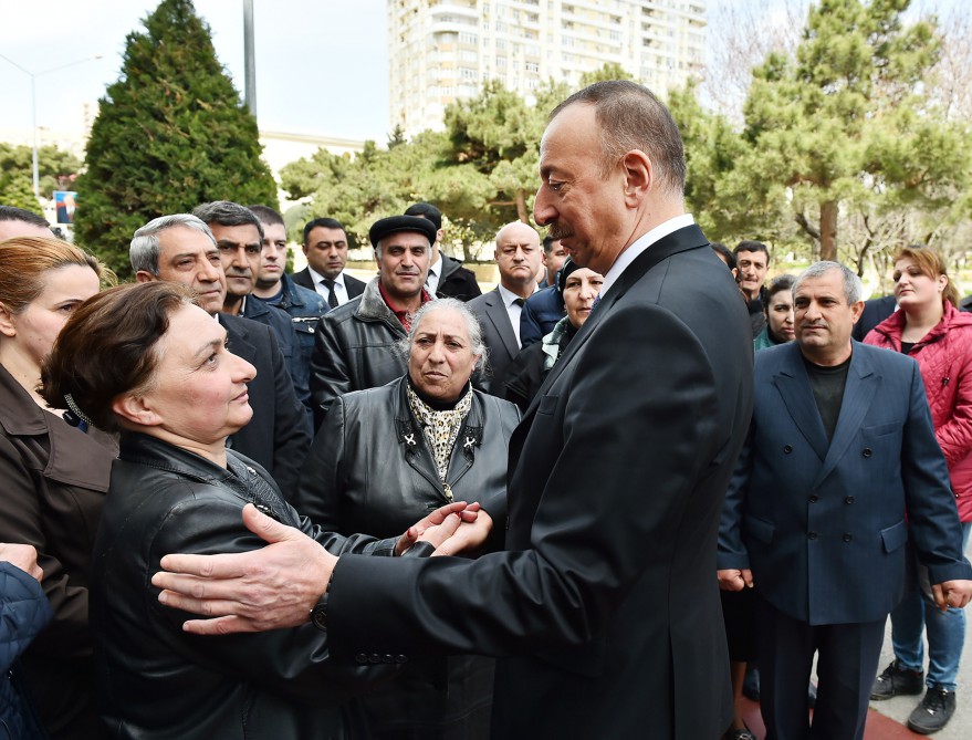 Azerbaijan’s president visits injured servicemen at Defense Ministry’s Central Clinical Hospital