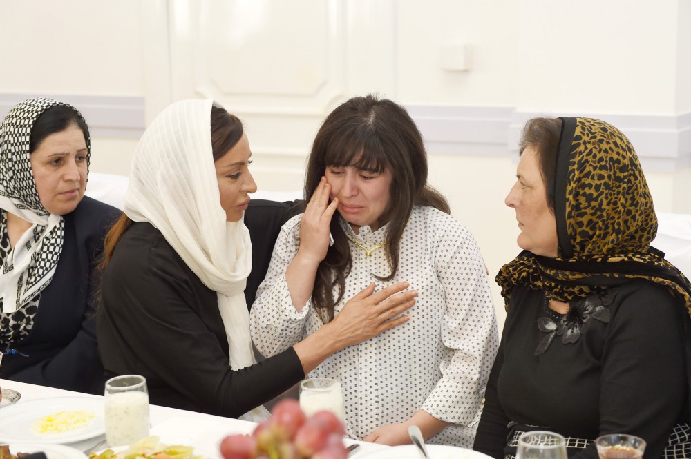 First lady hosts ehsan dinner to commemorate Azerbaijani martyrs