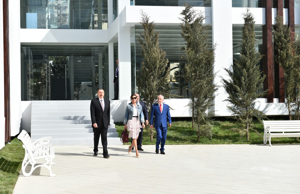 President Aliyev, spouse review conditions created at new park in Baku