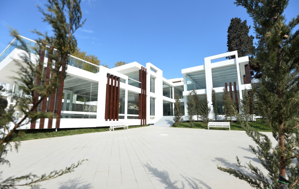 President Aliyev, spouse review conditions created at new park in Baku