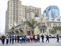 Heydar Aliyev Foundation VP Leyla Aliyeva participates in Baku Marathon 2016