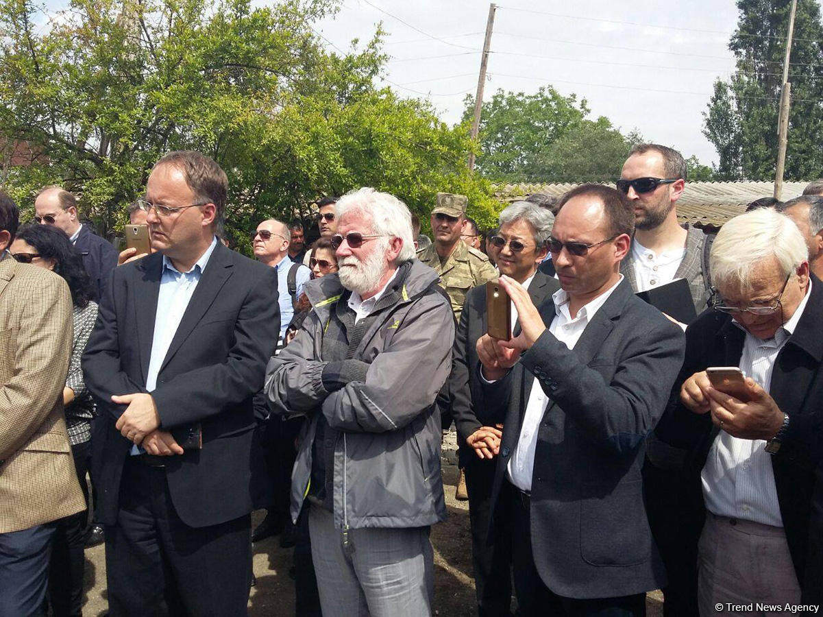Diplomats visit Azerbaijan’s Aghdam, view houses shelled by Armenians