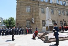 President Aliyev visits memorial of Azerbaijan Democratic Republic (PHOTO)