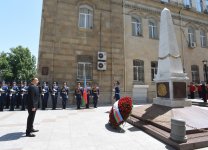 President Aliyev visits memorial of Azerbaijan Democratic Republic (PHOTO)