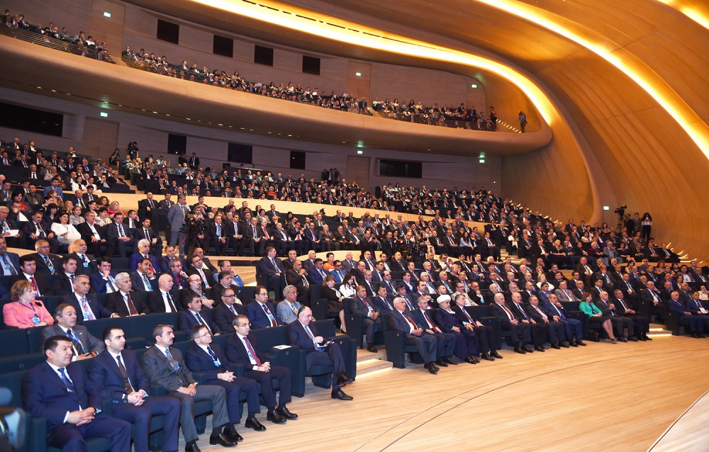 President Aliyev: Conveying Azerbaijani realities to world depends on diaspora as well