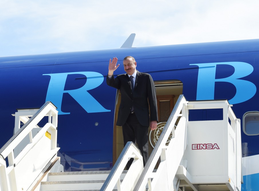 President Ilham Aliyev completes his working visit to Germany (PHOTO)