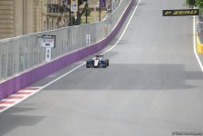 Hamilton continues to dominate F1 First Practice Session in Baku (PHOTO,VIDEO)