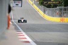 Hamilton continues to dominate F1 First Practice Session in Baku (PHOTO,VIDEO)