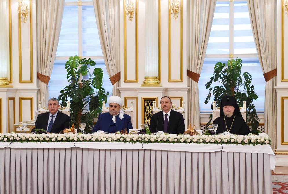 President Aliyev attends Iftar event on occasion of Ramadan