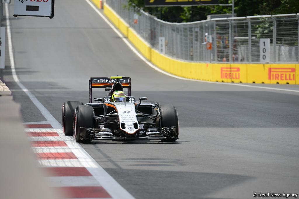 Hamilton continues to dominate F1 First Practice Session in Baku (PHOTO,VIDEO)