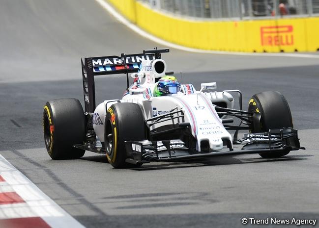 Hamilton continues to dominate F1 First Practice Session in Baku (PHOTO,VIDEO)