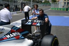 F1 technical staff in Baku conducting pre-racing tests (PHOTO)