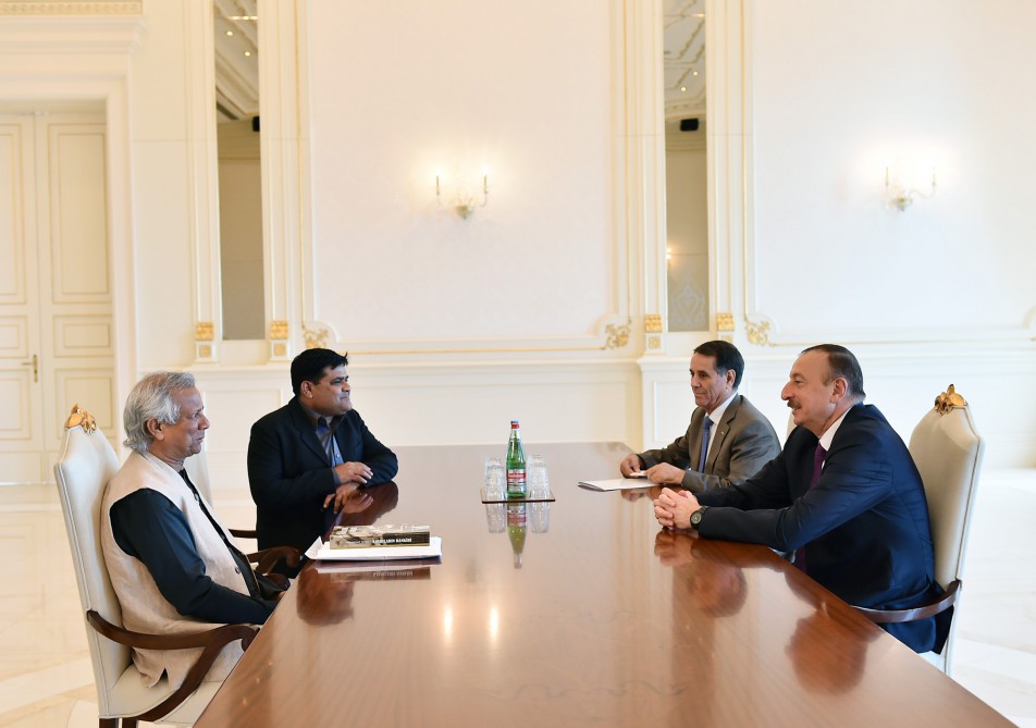 President Aliyev receives Nobel Peace Prize winner Muhammad Yunus (PHOTO)